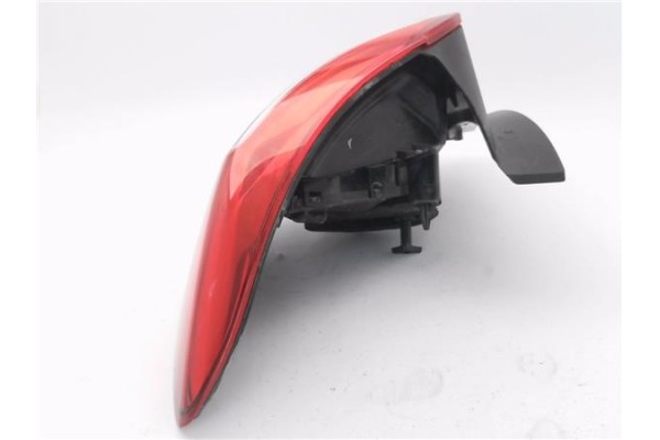 Recambio de piloto trasero derecho para dacia sandero ii 1.2 ambiance referencia OEM IAM 265506669R  