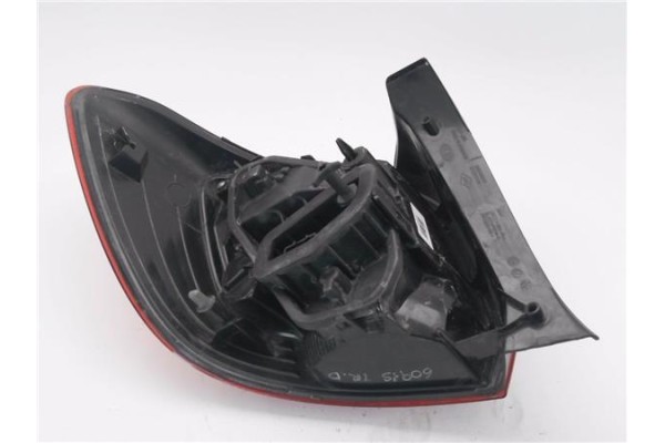 Recambio de piloto trasero derecho para dacia sandero ii 1.2 ambiance referencia OEM IAM 265506669R  