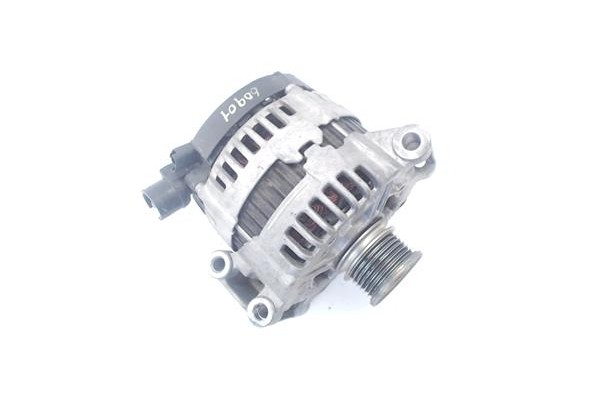 Recambio de alternador para peugeot 5008 1.6 premium referencia OEM IAM 0986048740  