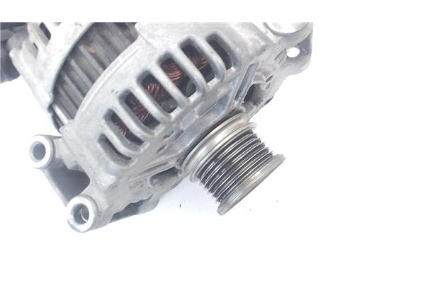 Recambio de alternador para peugeot 5008 1.6 premium referencia OEM IAM 0986048740  