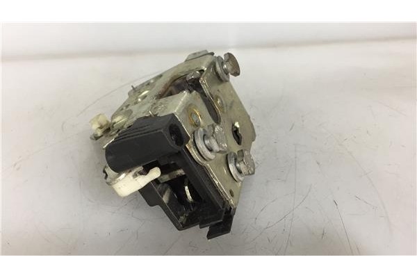 Recambio de cierre electromagnetico trasero izquierdo para peugeot boxer furgón (244) 2.2 hdi referencia OEM IAM 9137A4  