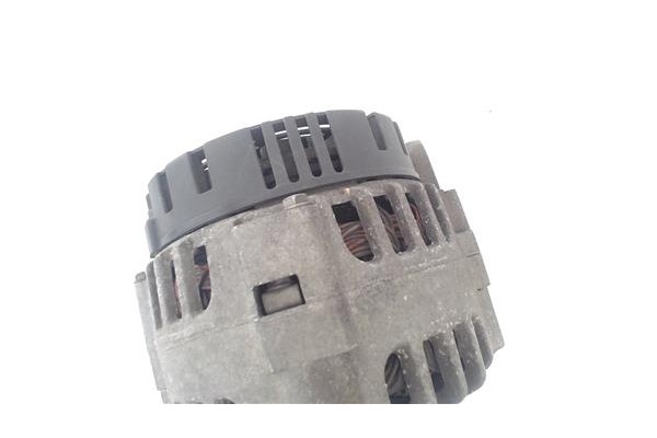Recambio de alternador para renault clio ii fase ii (b/cb0) 1.2 base authentique referencia OEM IAM 7700437090 SG9B035 