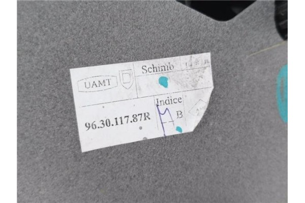 Recambio de retrovisor electrico derecho para dacia sandero ii 1.2 ambiance referencia OEM IAM 963011787R  