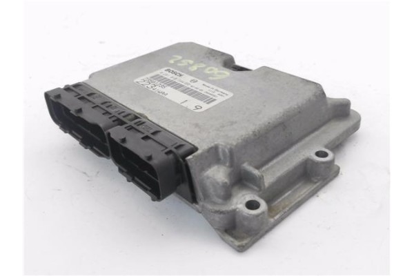 Recambio de centralita para fiat i doblo (223) cargo 1.9 jtd (223zxe1a) referencia OEM IAM 73501235 281010344 