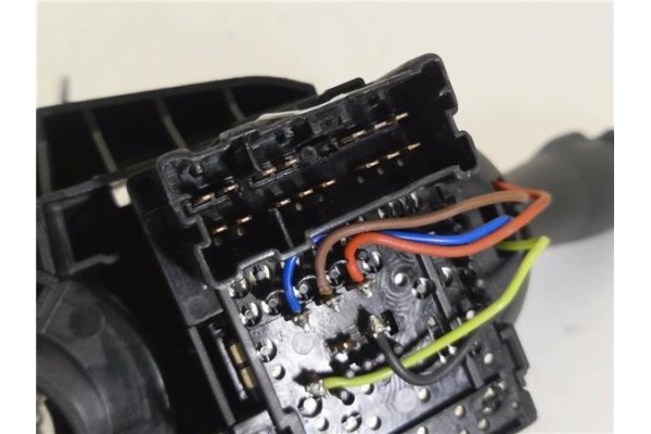 Recambio de mando intermitencia para dacia sandero ii 1.2 ambiance referencia OEM IAM 681722712R 265019069 