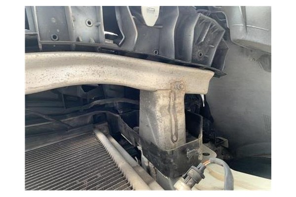 Recambio de refuerzo paragolpes para renault clio iii 1.5 dci (c/br1g) referencia OEM IAM 8200124595  