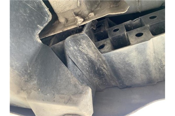 Recambio de refuerzo paragolpes trasero para renault clio iii 1.5 dci (c/br1g) referencia OEM IAM 8200290084  