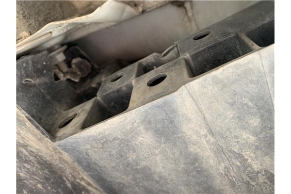 Recambio de refuerzo paragolpes trasero para renault clio iii 1.5 dci (c/br1g) referencia OEM IAM 8200290084  