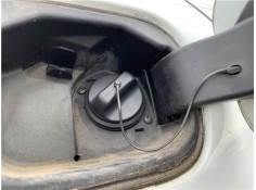Recambio de tapon combustible para renault clio iii 1.5 dci (c/br1g) referencia OEM IAM 7700431898  