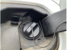 Recambio de tapon combustible para renault clio iii 1.5 dci (c/br1g) referencia OEM IAM 7700431898  