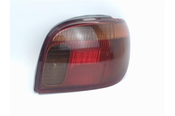 Recambio de piloto trasero derecho para toyota yaris (ksp9/scp9/nlp9) 1.4 d-4d referencia OEM IAM 815530D070 815510D070 815510D0