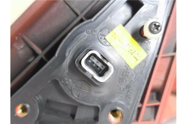 Recambio de retrovisor electrico derecho para hyundai coupe (j2) 2.0 referencia OEM IAM E13010079  