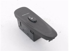 Recambio de mando elevalunas delantero derecho para hyundai coupe (j2) 2.0 referencia OEM IAM 9358027000  