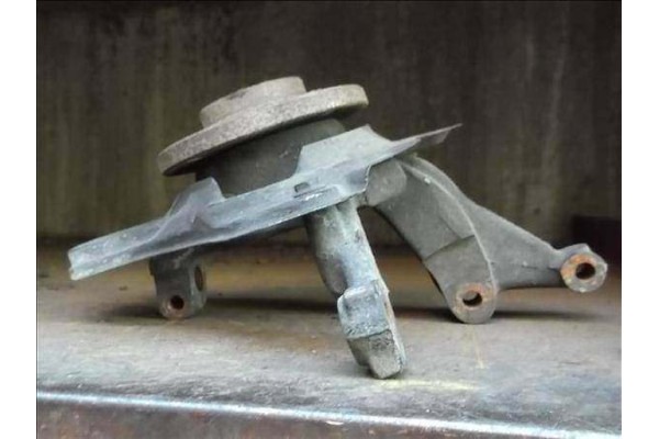 Recambio de mangueta delantero izquierda para fiat ii punto (188) berlina 1.2 60 (188.030, .050, .130, .150, .230, .250) referen