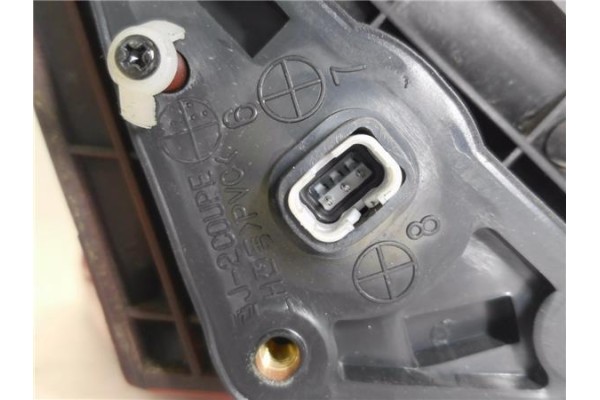 Recambio de retrovisor electrico izquierdo para hyundai coupe (j2) 2.0 referencia OEM IAM E13010079  