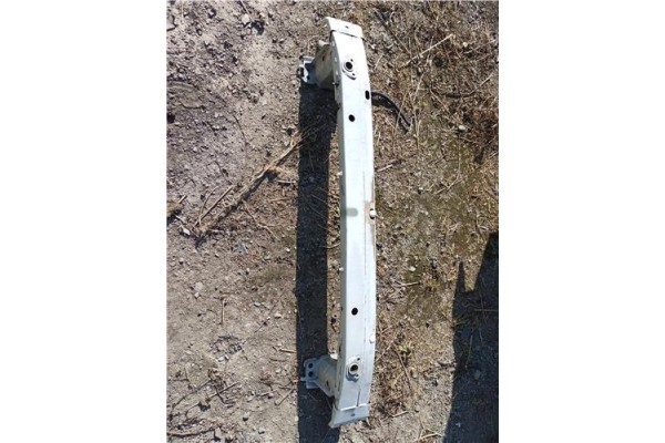 Recambio de refuerzo paragolpes para toyota verso (aur2/zgr2) 2.0 d-4d referencia OEM IAM 520210F021  