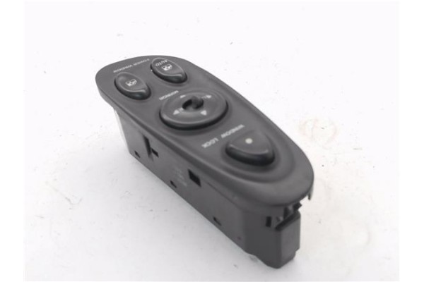 Recambio de mando elevalunas delantero izquierdo para hyundai coupe (j2) 2.0 referencia OEM IAM 9357027000 9357027100 