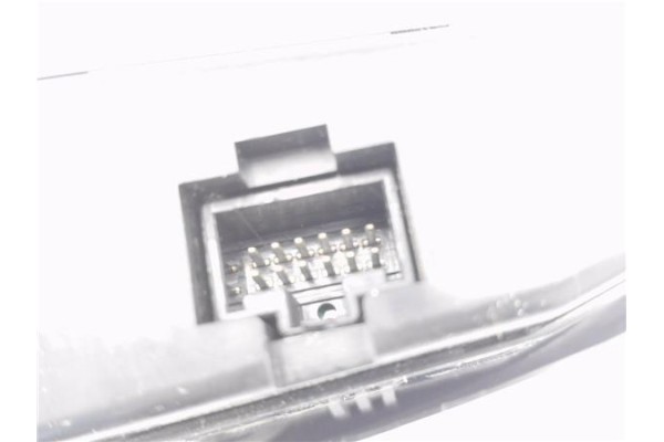 Recambio de mando elevalunas delantero izquierdo para hyundai coupe (j2) 2.0 referencia OEM IAM 9357027000 9357027100 