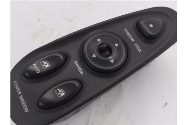 Recambio de mando elevalunas delantero izquierdo para hyundai coupe (j2) 2.0 referencia OEM IAM 9357027000 9357027100 