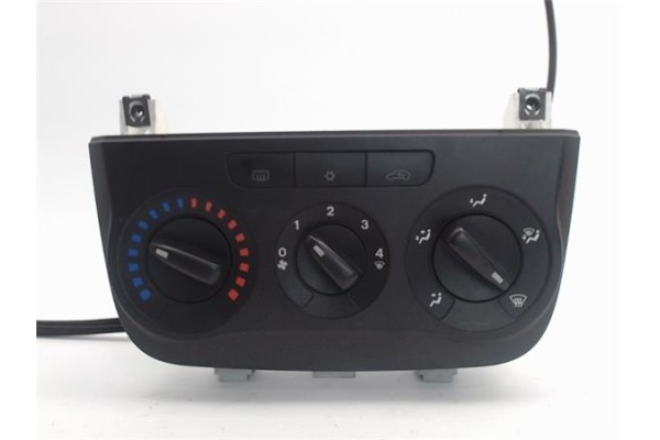 Recambio de mandos calefaccion / a.a. para fiat grande punto (199) referencia OEM IAM 505900070 B838 