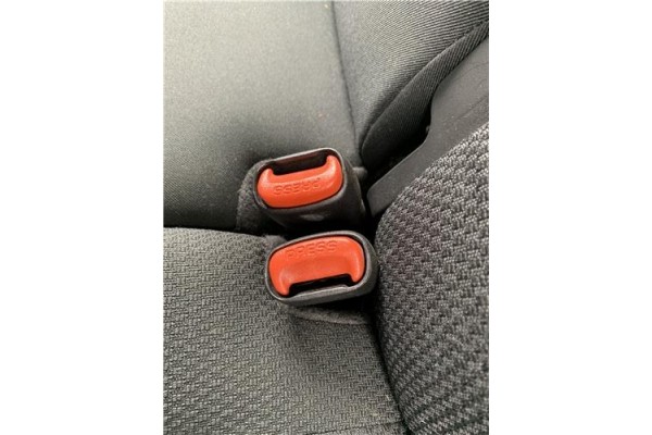 Recambio de anclaje cinturon trasero izquierdo para jeep grand cherokee (wj/wg) 2.7 crd laredo referencia OEM IAM 55116457AE  