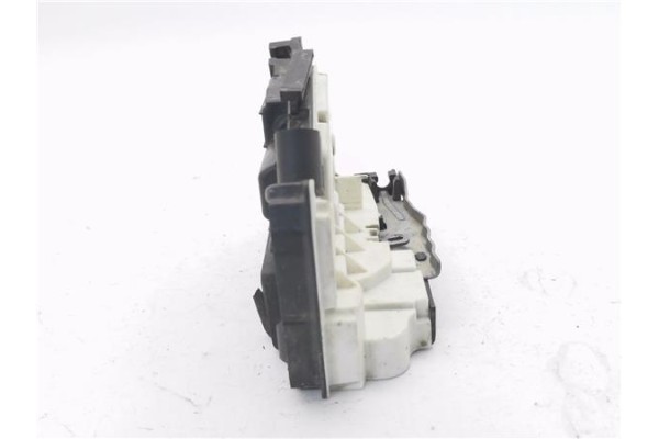 Recambio de cierre electromagnetico delantero derecho para volkswagen up! (121) 1.0 black up! referencia OEM IAM 1S1837016B  