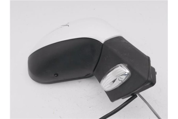 Recambio de retrovisor derecho para peugeot 207 1.4 confort referencia OEM IAM 096402110 E9024528 