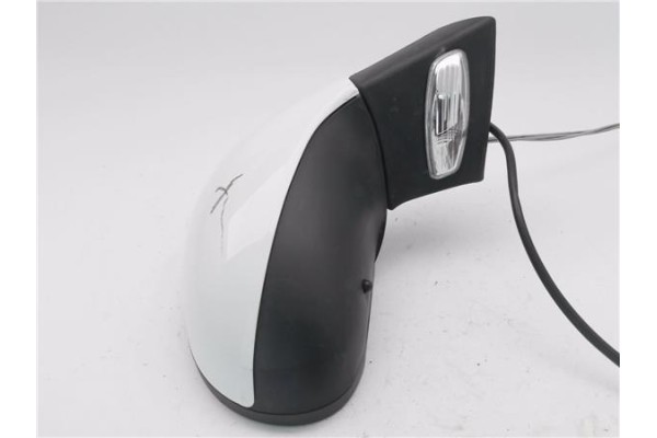 Recambio de retrovisor derecho para peugeot 207 1.4 confort referencia OEM IAM 096402110 E9024528 