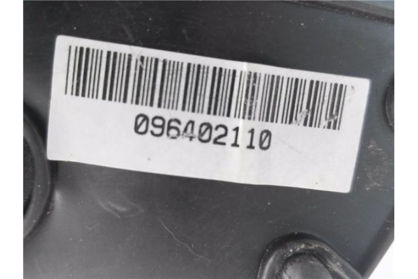 Recambio de retrovisor derecho para peugeot 207 1.4 confort referencia OEM IAM 096402110 E9024528 