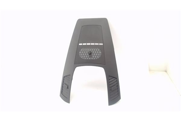 Recambio de rejilla entrada de aire para opel zafira 1.7 cdti referencia OEM IAM 13150253 331985437 