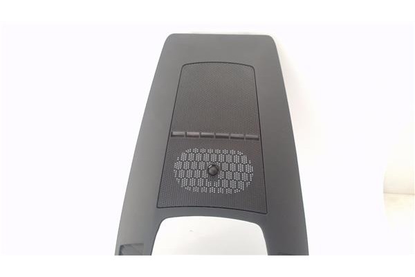 Recambio de rejilla entrada de aire para opel zafira 1.7 cdti referencia OEM IAM 13150253 331985437 