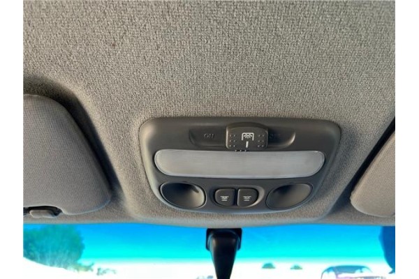 Recambio de luz delantero central techo para hyundai h-1 furgón 2.5 crdi referencia OEM IAM 928004A100CI  
