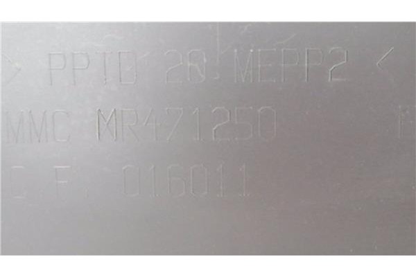 Recambio de tapa guantera para mitsubishi montero pinin (h6_w, h7_w) 1.8 gdi (h66w) referencia OEM IAM MR471250  