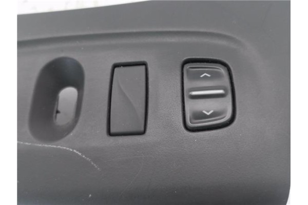 Recambio de mando elevalunas para dacia sandero ii 1.2 ambiance referencia OEM IAM 275009384R  