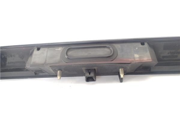 Recambio de moldura porton trasero para citroen xsara picasso 2.0 hdi referencia OEM IAM 9635595877F  