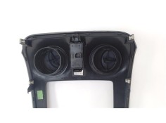 Recambio de embellecedor consola central para dacia sandero ii 1.2 ambiance referencia OEM IAM 682608729R 1247213X 