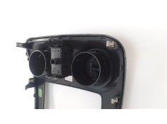 Recambio de embellecedor consola central para dacia sandero ii 1.2 ambiance referencia OEM IAM 682608729R 1247213X 