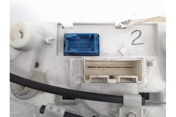 Recambio de mandos calefaccion / a.a. para fiat grande punto (199) referencia OEM IAM 505900070 B838 