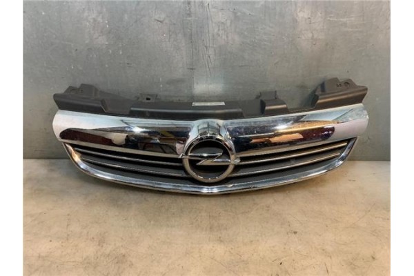 Recambio de rejilla capo para opel zafira 1.7 cdti referencia OEM IAM 13247331  