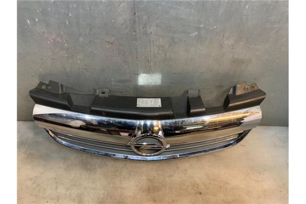 Recambio de rejilla capo para opel zafira 1.7 cdti referencia OEM IAM 13247331  