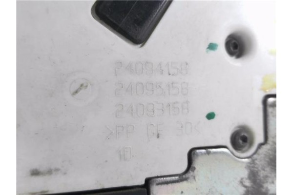 Recambio de cierre electromagnetico delantero derecho para peugeot 207 1.4 confort referencia OEM IAM 24094158  