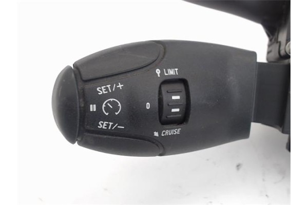 Recambio de mando intermitencia para peugeot 207 1.6 hdi referencia OEM IAM 96630718XT  