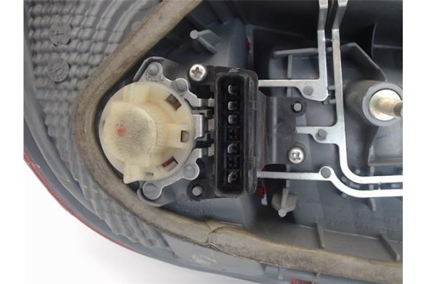 Recambio de piloto trasero derecho para toyota yaris (ksp9/scp9/nlp9) 1.4 d-4d referencia OEM IAM 815530D070 815510D070 815510D0