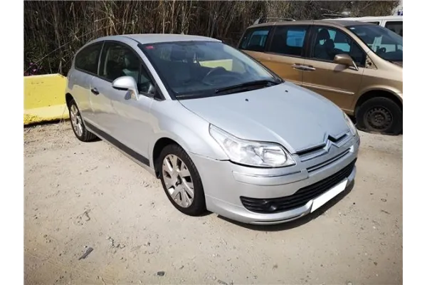 citroen c4 berlina del año 2006