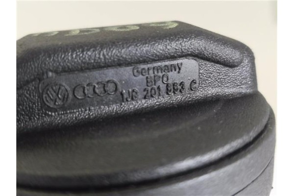 Recambio de tapon combustible para seat toledo (1m2) 1.9 tdi referencia OEM IAM 1J0201552C  