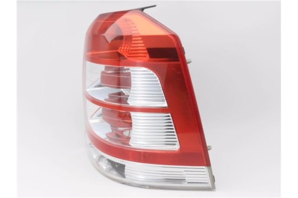 Recambio de piloto trasero derecho para opel zafira 1.7 cdti referencia OEM IAM 13349826  