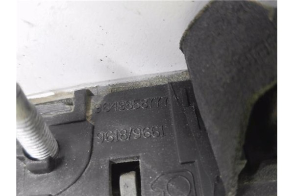 Recambio de maneta exterior porton para citroen c4 berlina 1.6 hdi referencia OEM IAM 9649858777  