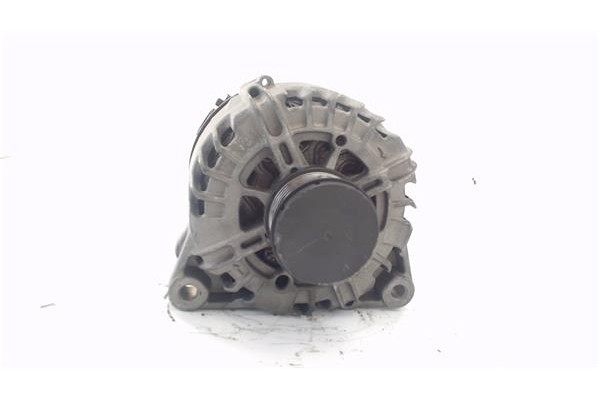 Recambio de alternador para citroen c4 berlina 1.6 attraction referencia OEM IAM 0986082240  