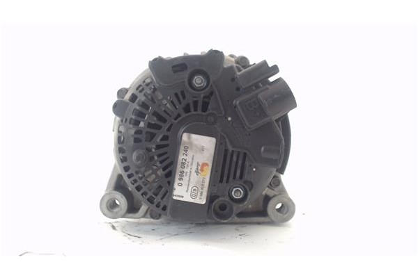 Recambio de alternador para citroen c4 berlina 1.6 attraction referencia OEM IAM 0986082240  