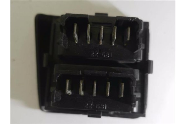 Recambio de mando elevalunas delantero izquierdo para citroen zx 1.9 d referencia OEM IAM 9603526477  